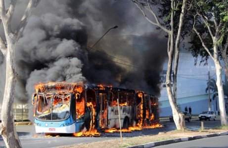 onibus fogo