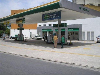 posto combustiveis dois dois