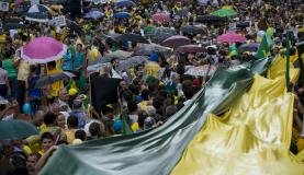 Dos manifestantes que foram às ruas dia 12, 73,2% dossera, não acreditam em políticos