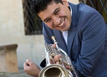 Trompetista convidado Pacho Flores