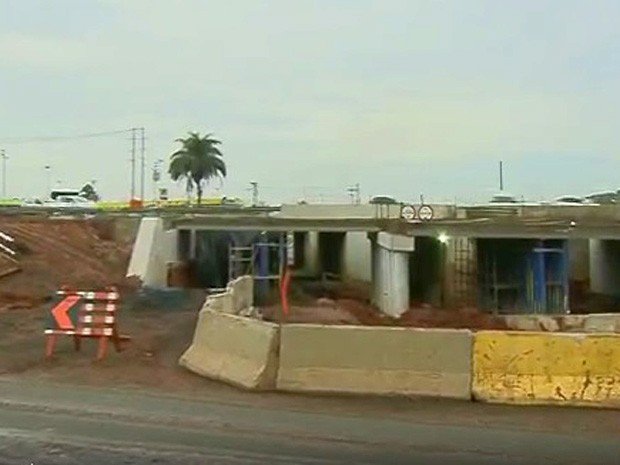 Trevo do Carrefour (km 133)