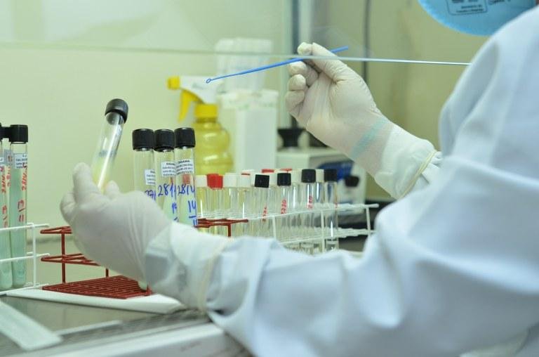 Laboratórios públicos Evandro Chagas e Bio-Manguinhos também serão incentivados a firmar parcerias internacionais