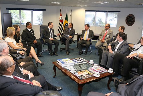 OAB apresenta ofício à Câmara pedindo a vereadores que votem moção de apoio a impeachment da presidente Dilma Roussef protocolado nesta segunda (28)