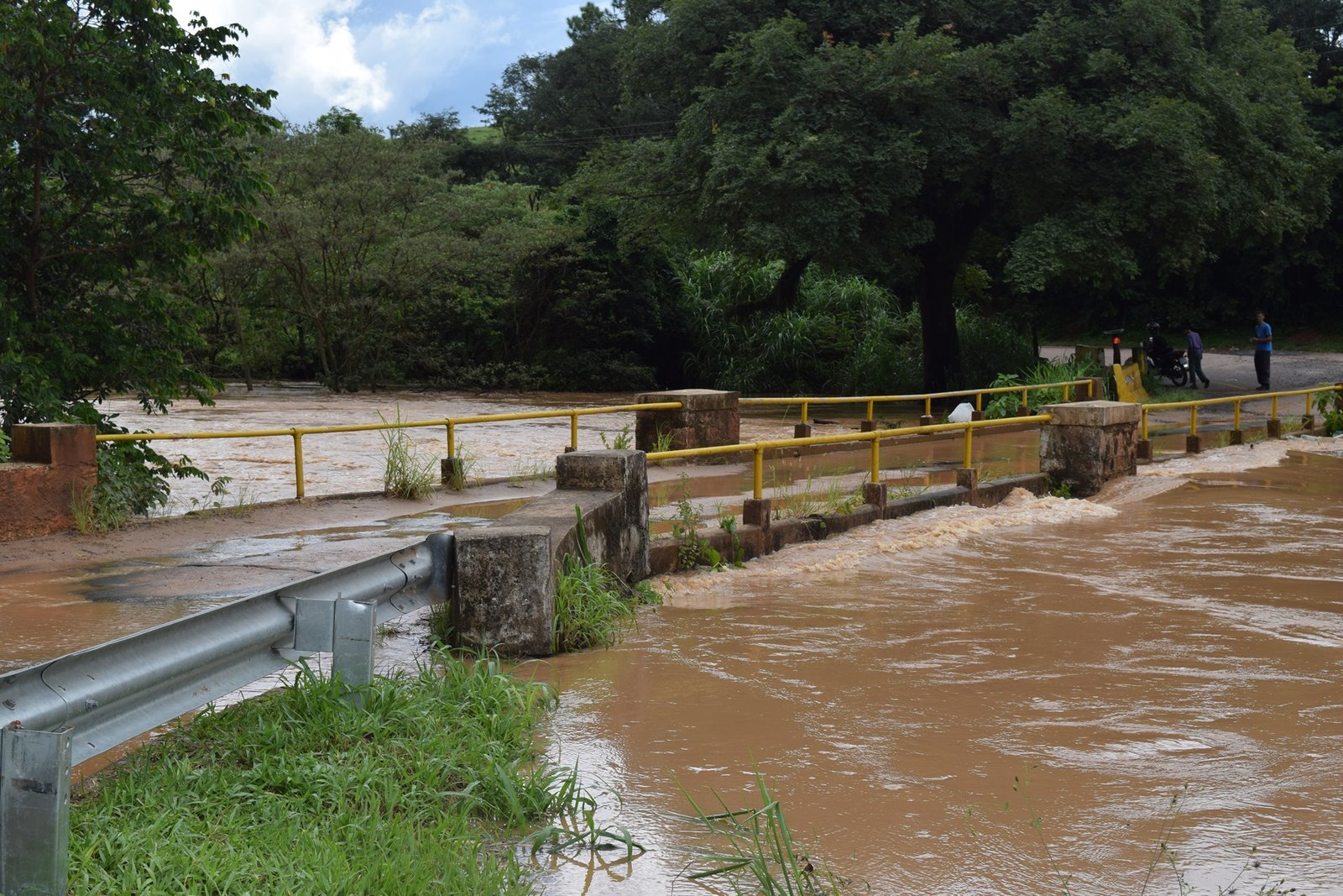 Ponte-Interditada-sousas