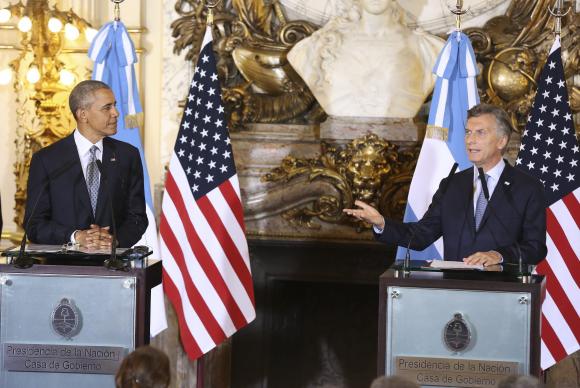 Os  presidentes  Barack  Obama, dos Estados Unidos, e Mauricio Macri, da Argentina, em entrevista coletiva, após reunião na Casa Rosada, sede do governo argentino