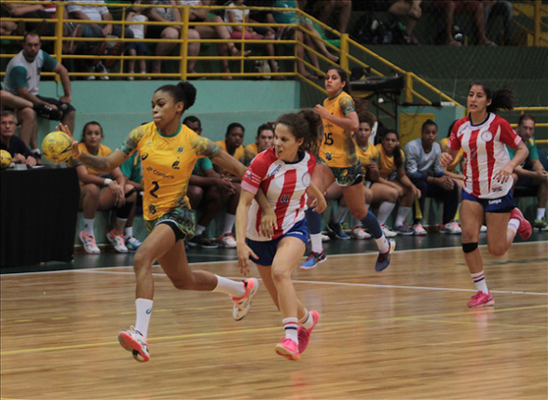 Brasileiras mostraram superioridade do começo ao fim e bateram as adversárias por 38 a 18