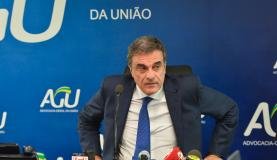 O advogado-geral da União, José Eduardo Cardozo, diz que aprovação de processo de impeachment é ato vergonhoso