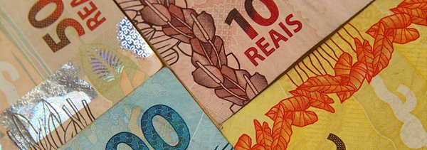 A soma de todos os bens e serviços produzidos no país, foi alterada de 3,66% para 3,73%.