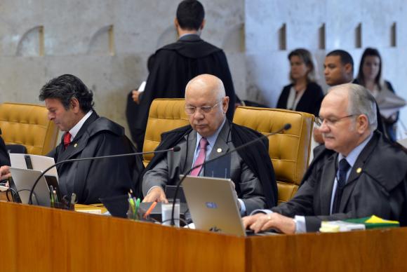 No voto, o ministro Teori Zavascki lembrou o fato de uma das conversas ter sido gravada depois do pedido para que as interceptações fossem suspensas