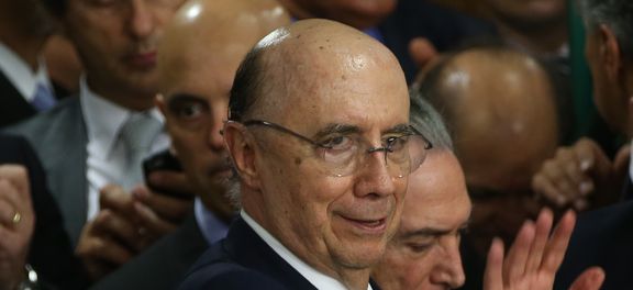 Henrique Meirelles disse que o governo tem que controlar despesas para evitar o crescimento real dos gastos públicos