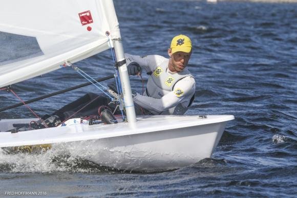 Aos 43 anos, o velejador Robert Scheidt é o atleta brasileiro com mais medalhas olímpicas