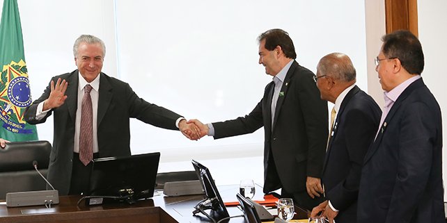 Brasília- DF 16-05-2016   Presidente interino, Michel Temer durante reunião  com Centrais Sindicais e Ministros da Fazenda, Henrique Meirelles, do Trabalho, Ronaldo Nogueira e da Casa Civil, Eliseu Padilha Palácio do Planalto Foto Lula Marques/Agência PT