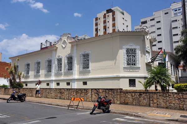 A alteração envolve o trecho entre as ruas Ferreira Penteado e Conceição