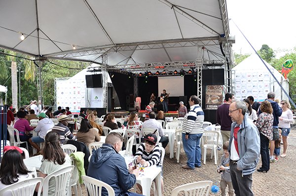 baixa-festa-santana-sousas