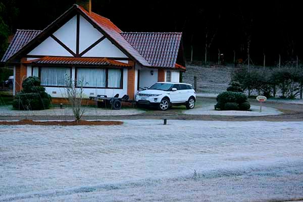 geada-monte-verde-pousada-marchadores