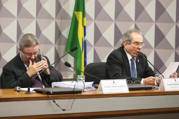 O- relator- Antonio- Anastasia- e- o- presidente- da- Comissão- do- Impeachment- Raimundo- Lira