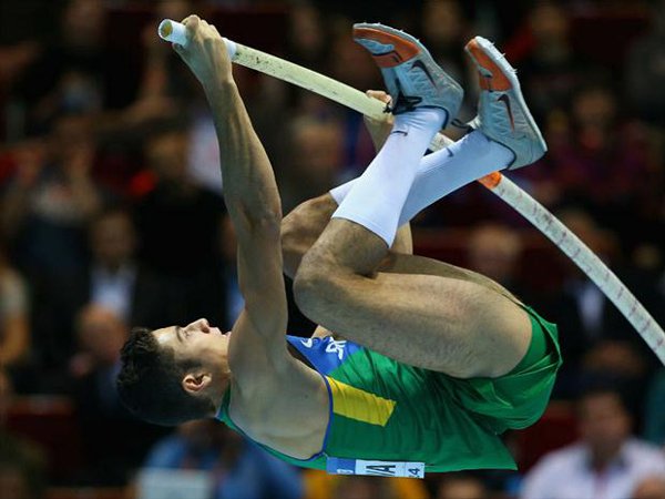 Thiago Braz  treina atualmente na Itália com o ucraniano Vitaly Petrov