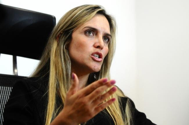 celina-leao-afastamento