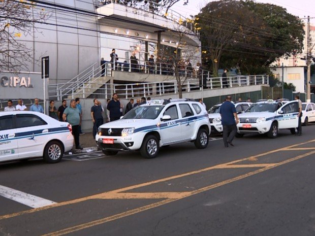 protesto-taxista-campinas-camara-municipal-vereadores