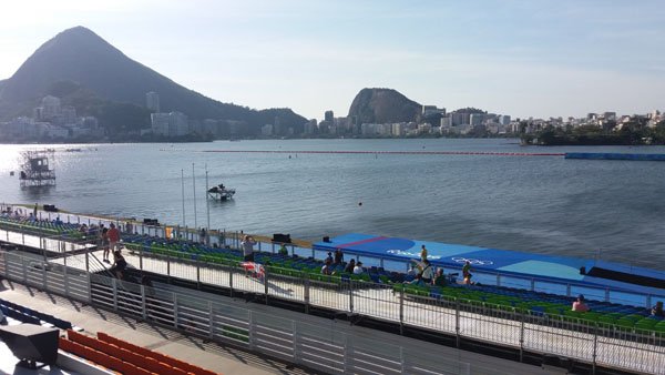 Federação Internacional de Remo  informou que as condições climáticas não estão favoráveis à realização das provas.