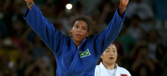 rafaela-silva-judo-brasil-medalha-ouro-olimpiadas-rio2106