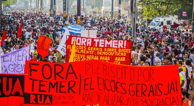 Ato "Fora Temer" na Avenida Paulista, neste domingo (11)