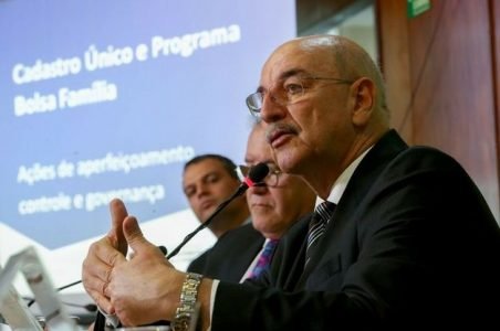 O ministro do Desenvolvimento Social e Agrário, Osmar Terra, fala sobre pente-fino nos benefícios do Bolsa Família 