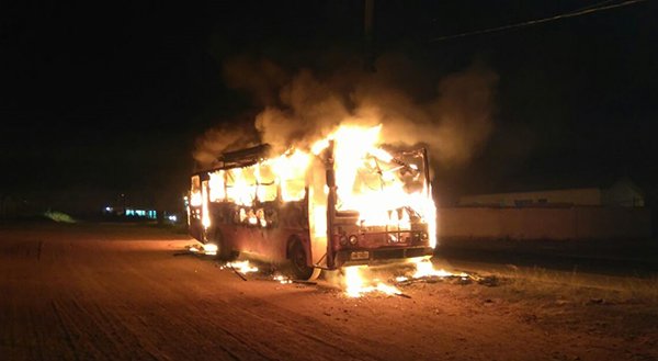 onibus-fogo-violencia-artur-nogueira