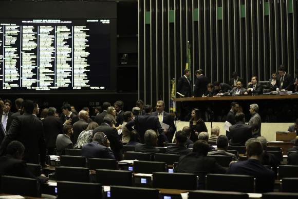 camara-deputados-reforma-ensino