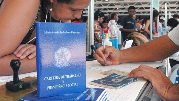 carteira-de-trabalho-1280x720-afbr