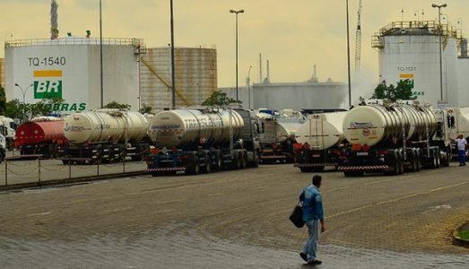 Os aumentos da gasolina e diesel passam a valer a partir de amanhã