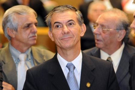 ad0ae56e44ff18a611db13da54c65ae11237233977eleicaodavizaia