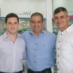 Diego Cama da UniPharma e Adilson Guilherme no Platz Mall