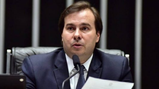 Presidente da Câmara Rodrigo Maia disse que pretende continuar na presidência da Câmara trabalhando pela aprovação das reformas até 2018