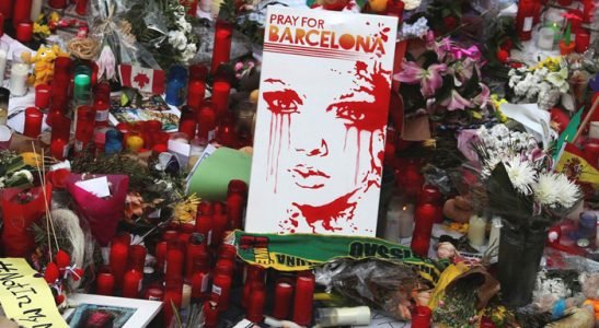 Manifestação em homenagens aos mortos
