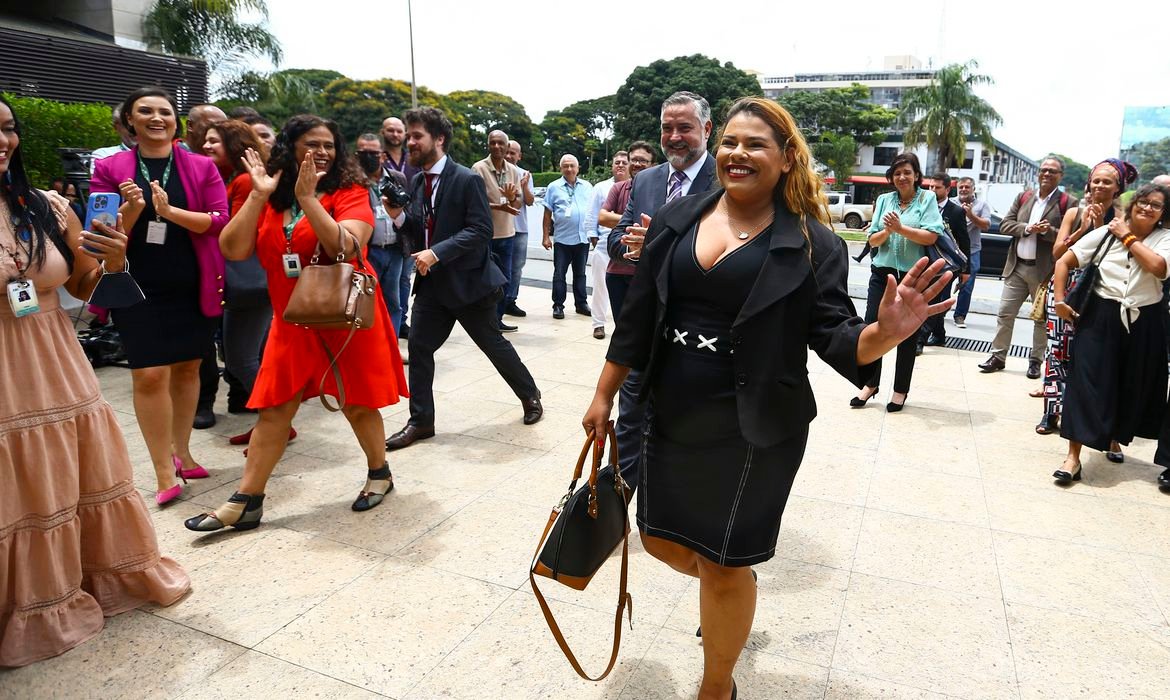 posse-kariane1_mcamgo_abr_160120231818-2
