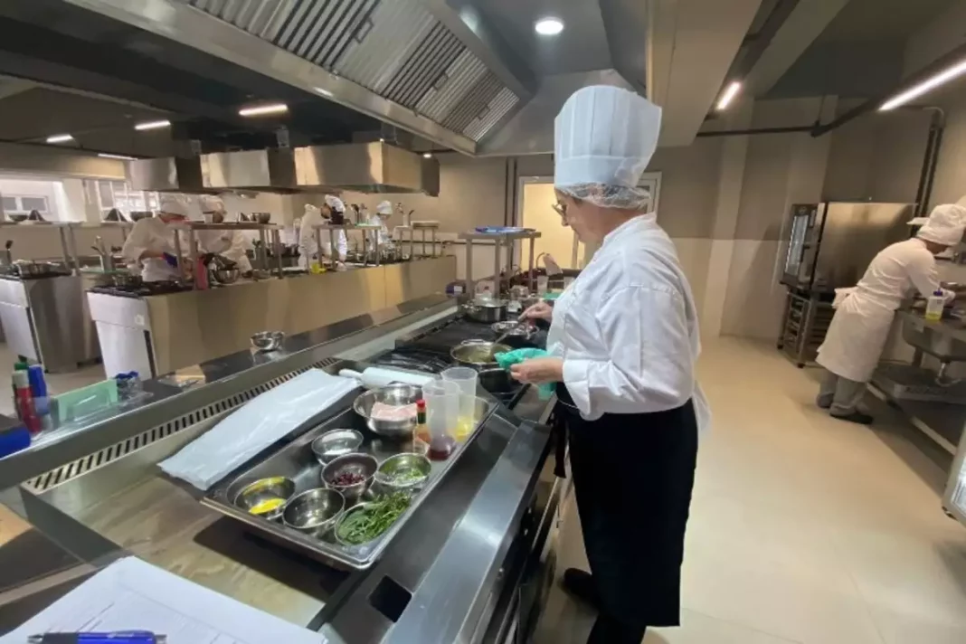 Projeto_Cozinha_Escola_capacita_pessoas_em_situacao_de_vulnerabilidade_social_para_atividades_gastronomicas