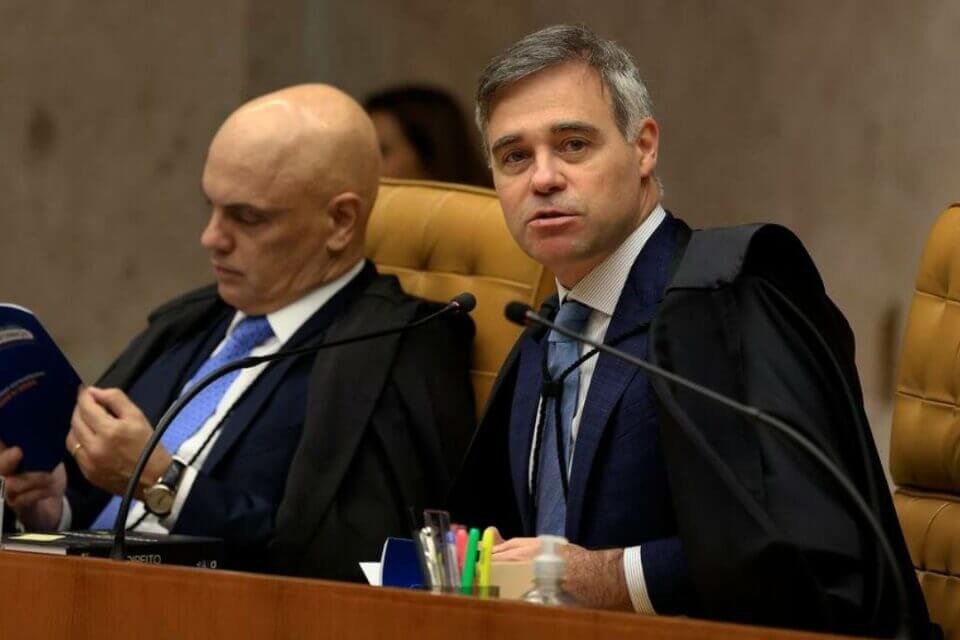 29707867-ministros-alexandre-de-moraes-e-andre-mendonca-foto-rosinei-coutinhoscostf-1-960x640