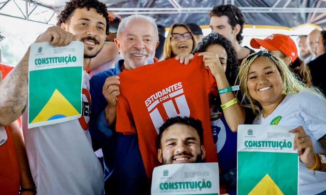 lula_com_estudantes